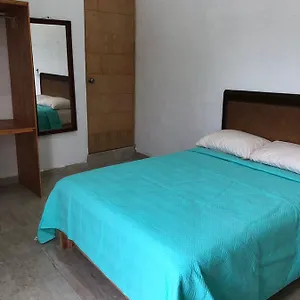 Bed & Breakfast Airport Sleepy, Cancun