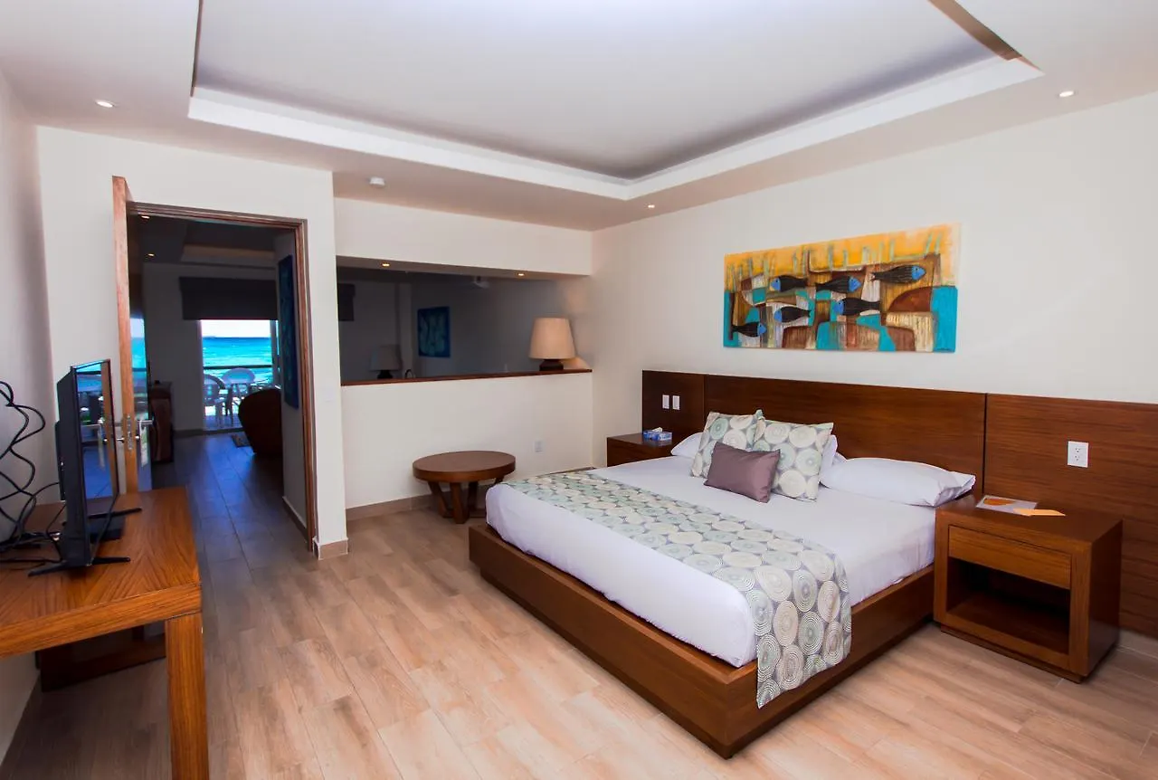 La Palma Beachfront Hotel & Club Nautico Cancún Mexiko